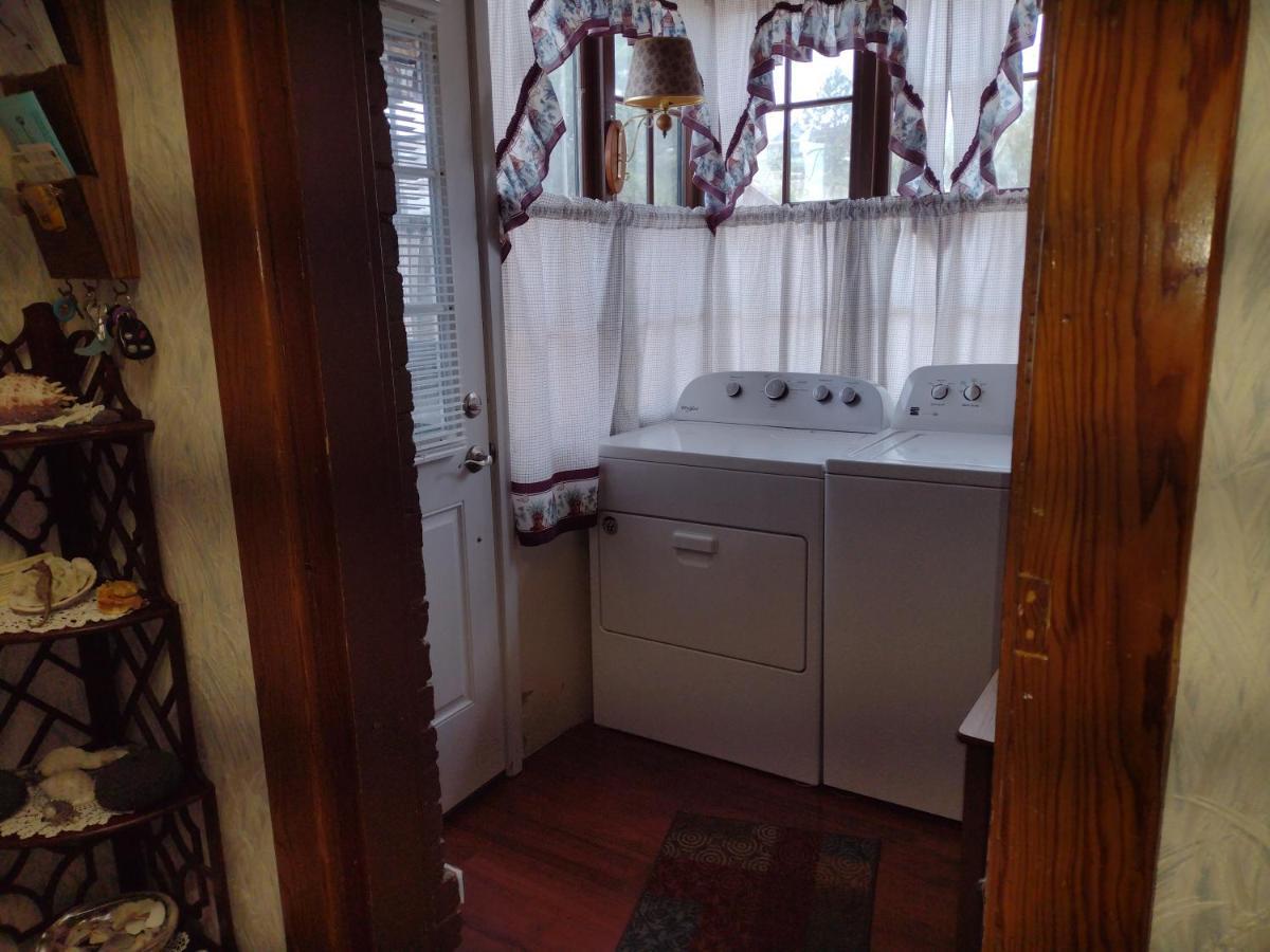 Quiet Full-Size Bed Close To Town 420 Friendly Trinidad Bagian luar foto